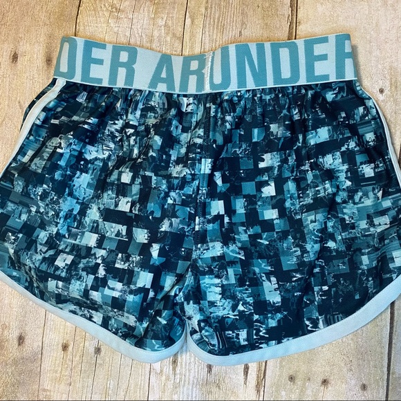Under Armour Girls Shorts Size Small - Blue - Picture 2 of 3